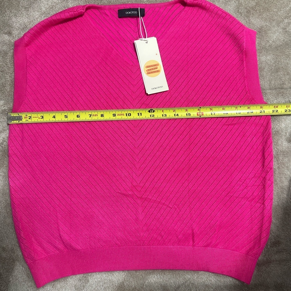 Chic Fuchsia V-Neck Women's Blouse - Picture 13 of 15